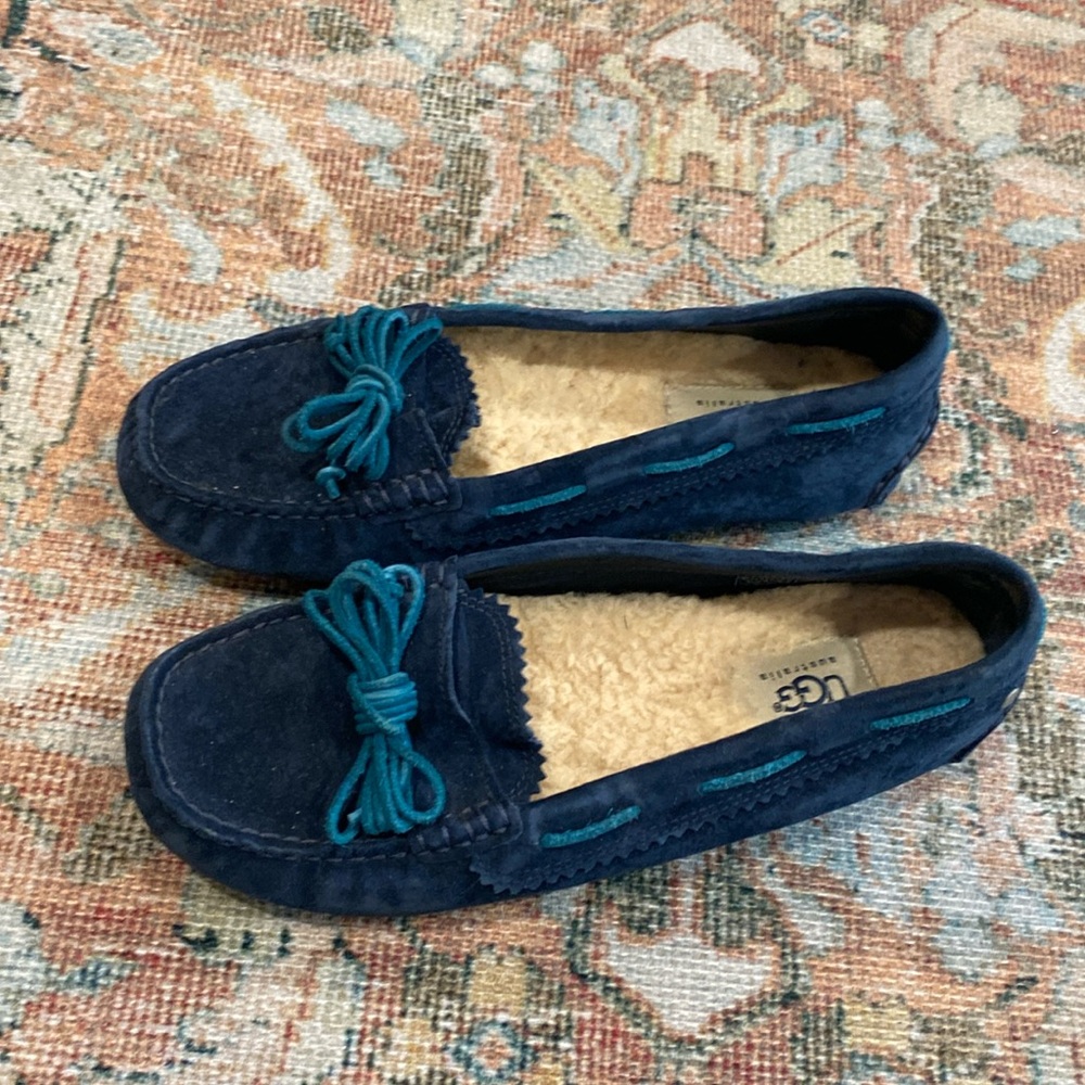 UGG moccasins Navy Suede